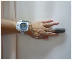写真：終夜血中酸素飽和度検査機